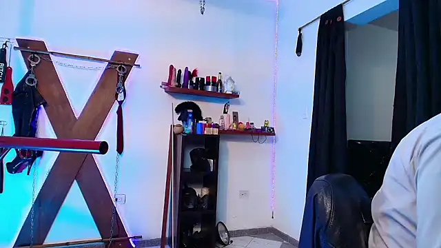 Snapshot of boy_n_girl chatting on 12.14.24 boy n girl online show from 12.14.24