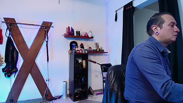 Snapshot of boy_n_girl chatting on 02.10.25 boy n girl online show from 02.10.25