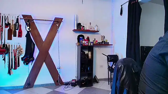 Snapshot of boy_n_girl chatting on 02.11.25 boy n girl online show from 02.11.25