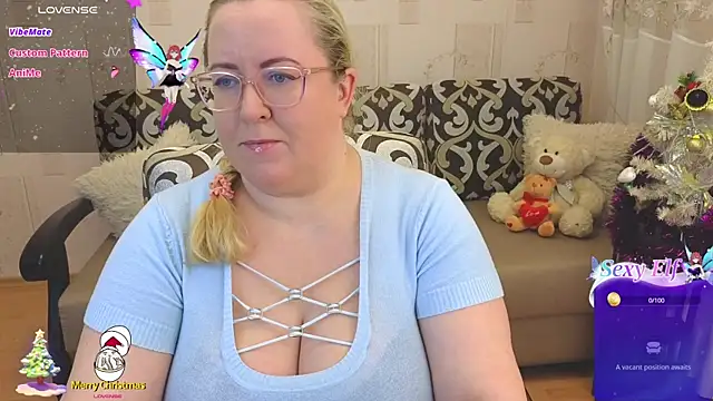 Snapshot of Ginesia chatting on 01.09.25 Ginesia online show from 01.09.25