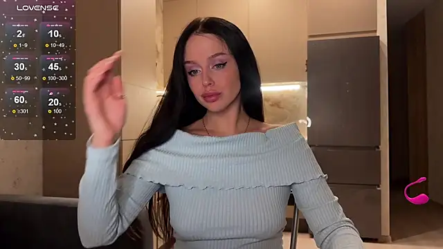 Snapshot of Megan_Nilson chatting on 04.11.26 Megan Nilson online show from 04.11.26