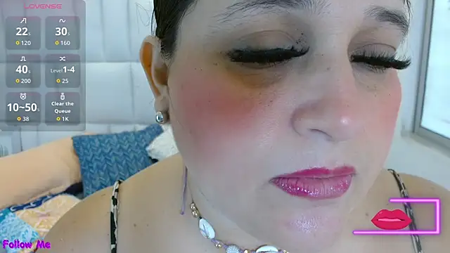 Kerly Doll online show from 11.20.25