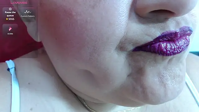 Kerly Doll online show from 04.28.26