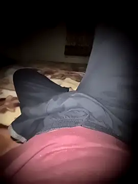 Snapshot of YourPersonall chatting on 12.04.25 YourPersonall online show from 12.04.25