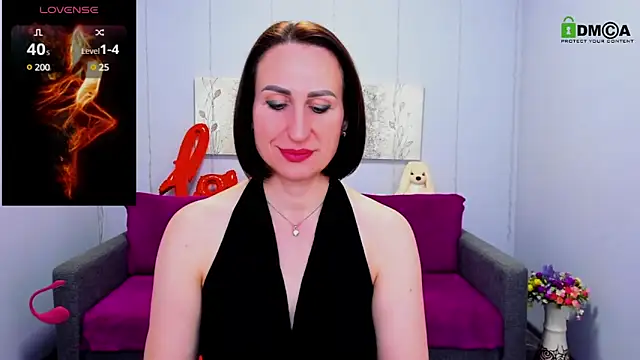 Nia Smithh online show from 03.12.25