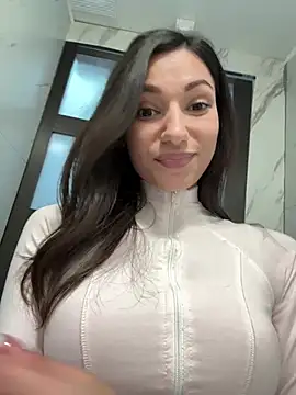  MiaQueen  online show from 02.04.26