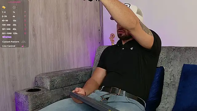 Snapshot of mr_david_cox chatting on 03.13.25 mr david cox online show from 03.13.25