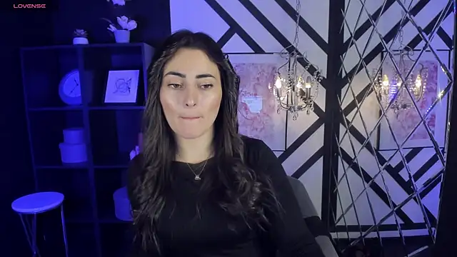 KylieMellow online show from 03.05.25