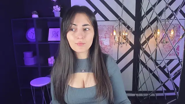 KylieMellow online show from 03.12.25