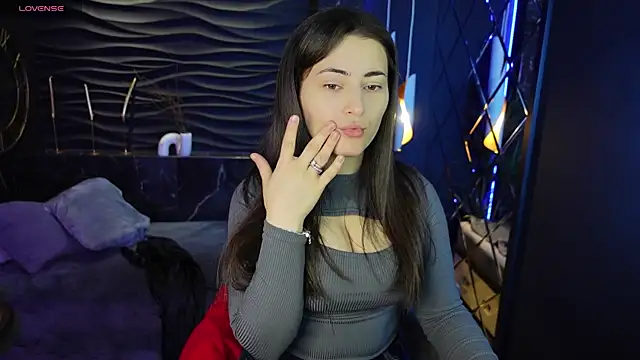 KylieMellow online show from 03.15.25