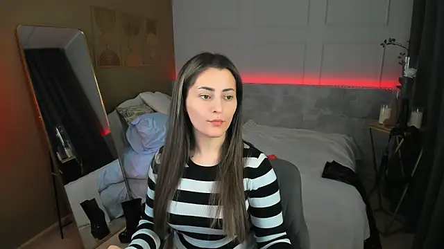 KylieMellow online show from 04.28.26