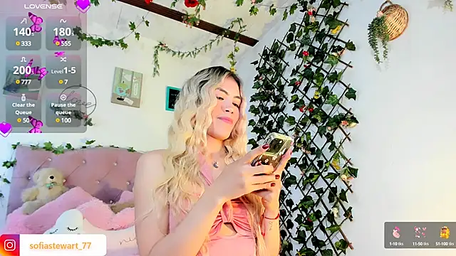 Snapshot of steewart_ chatting on 02.07.25 steewart online show from 02.07.25