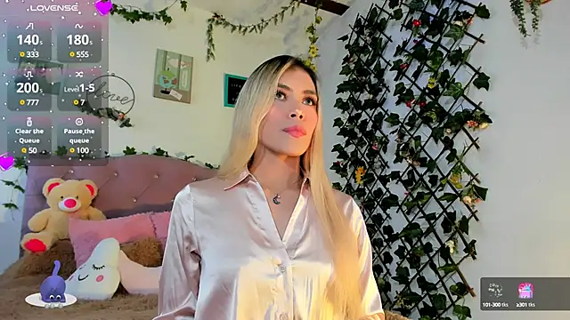 Snapshot of steewart_ chatting on 03.15.25 steewart online show from 03.15.25