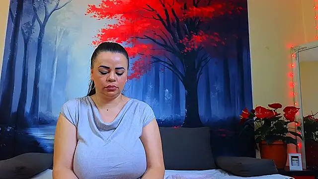 ElizabethEven online show from 02.15.25