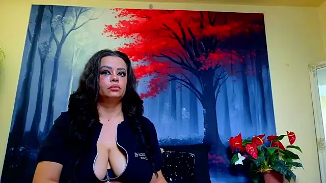 ElizabethEven online show from 11.06.25