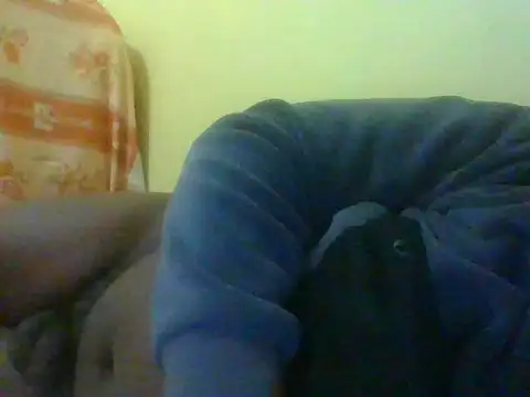 Snapshot of honeyswit chatting on 12.21.25 honeyswit online show from 12.21.25