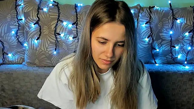 MaggieCake online show from 11.10.25