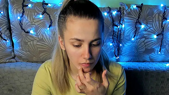 MaggieCake online show from 01.08.26