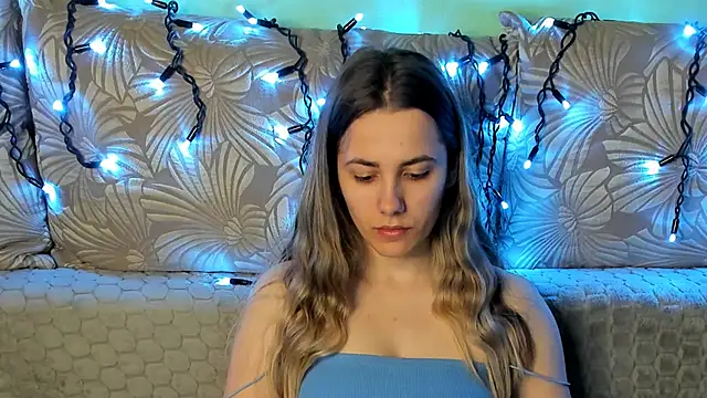 MaggieCake online show from 01.12.26