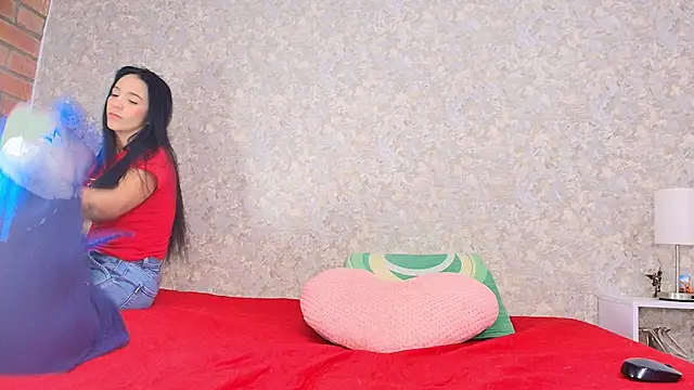 Snapshot of samanta_360 chatting on 11.04.25 samanta 360 online show from 11.04.25