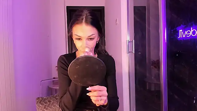 Snapshot of realhotfallingdevil chatting on 03.06.26 realhotfallingdevil online show from 03.06.26