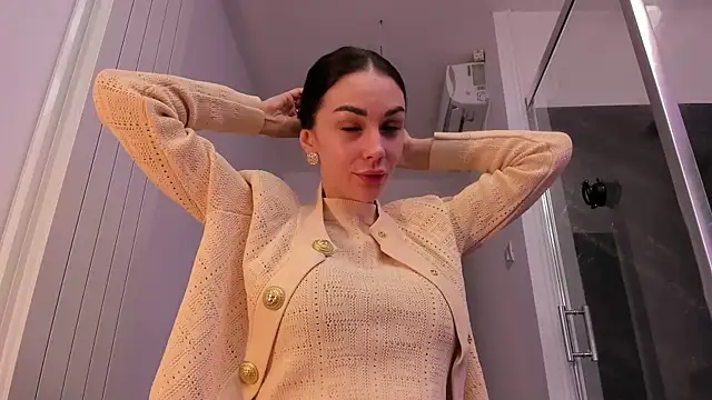 Snapshot of realhotfallingdevil chatting on 03.17.26 realhotfallingdevil online show from 03.17.26