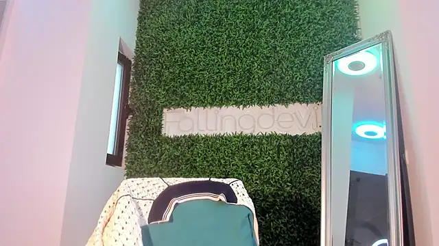 realhotfallingdevil online show from 07.17.26