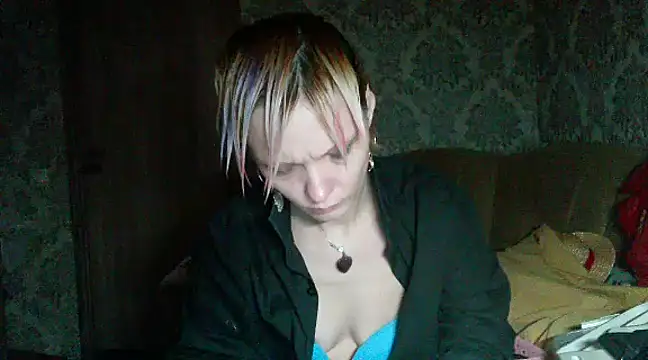 WildMissNiks online show from 12.10.24