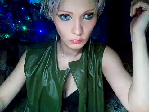 WildMissNiks online show from 12.29.24