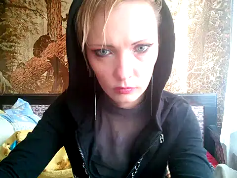 WildMissNiks online show from 01.22.25