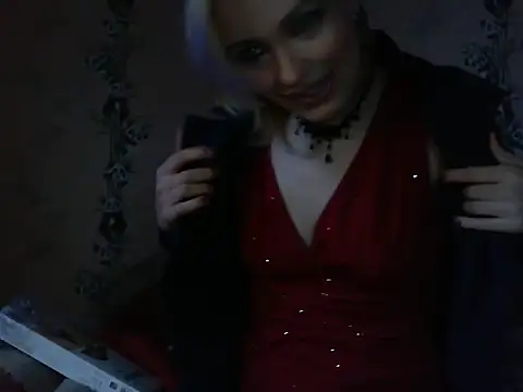Snapshot of WildMissNiks chatting on 03.23.26 WildMissNiks online show from 03.23.26