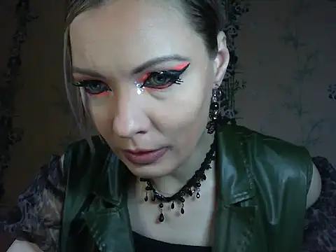 Snapshot of WildMissNiks chatting on 03.25.26 WildMissNiks online show from 03.25.26
