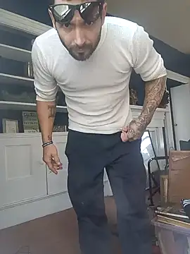 Snapshot of Itzmeebaby chatting on 12.19.24 Itzmeebaby online show from 12.19.24