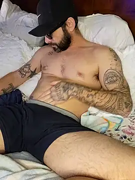 Snapshot of Itzmeebaby chatting on 02.22.25 Itzmeebaby online show from 02.22.25