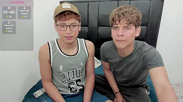 javieryalejandro online show from 10.29.25