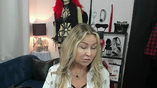 crystaLUX online show from 05.26.26