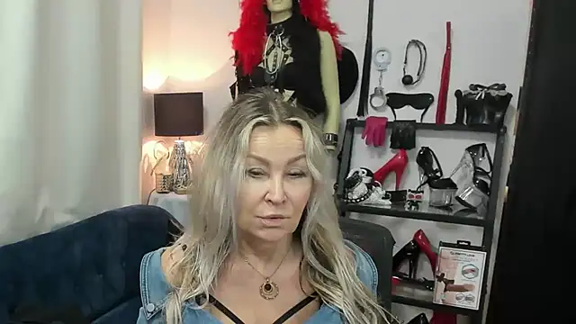 crystaLUX online show from 06.17.26