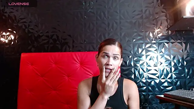 PINK  LOLA1 online show from 02.05.25