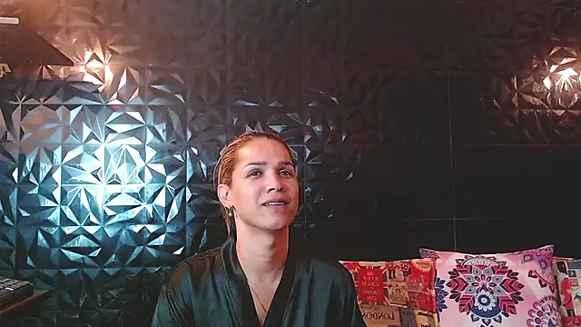 PINK  LOLA1 online show from 05.28.26
