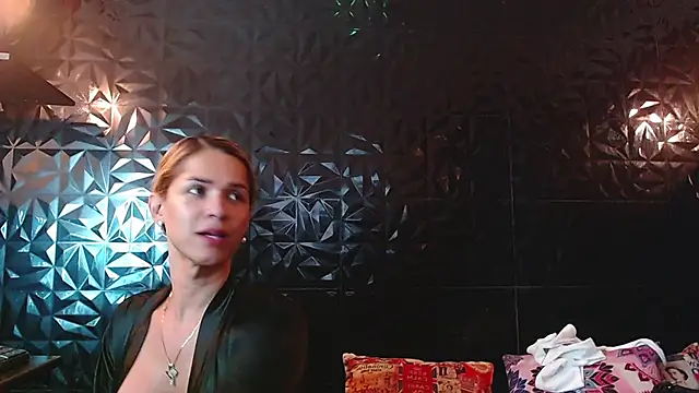 PINK  LOLA1 online show from 06.12.26