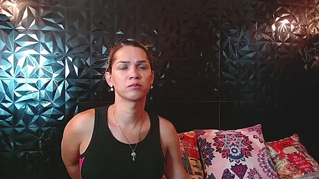 PINK  LOLA1 online show from 06.25.26