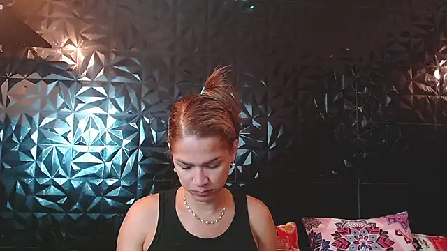 PINK  LOLA1 online show from 07.29.26