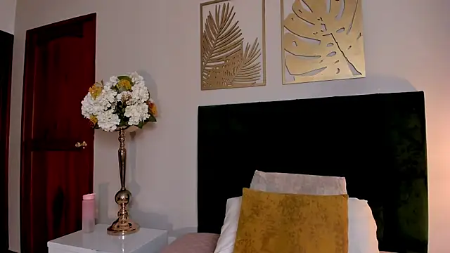 Christy Sea online show from 04.24.26