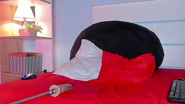 alicialittle online show from 12.28.24