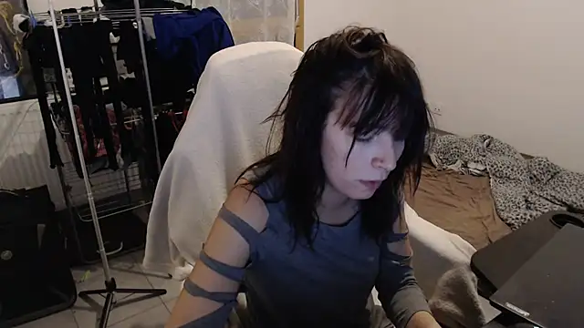 Snapshot of missthon0 chatting on 09.10.25 missthon0 online show from 09.10.25