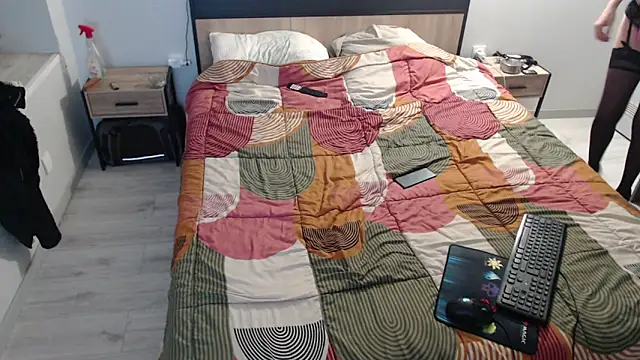 Snapshot of missthon0 chatting on 10.03.25 missthon0 online show from 10.03.25