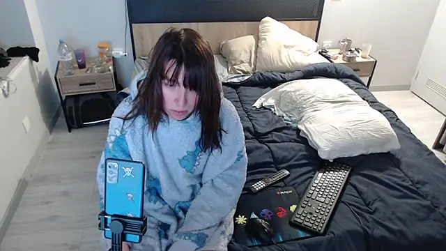 Snapshot of missthon0 chatting on 10.09.25 missthon0 online show from 10.09.25