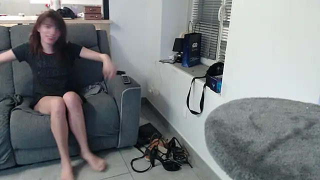 Snapshot of missthon0 chatting on 11.19.25 missthon0 online show from 11.19.25