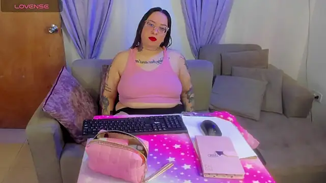 MiaYMolly online show from 04.30.26
