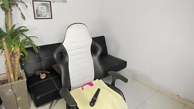 alyssannVhm online show from 03.05.26